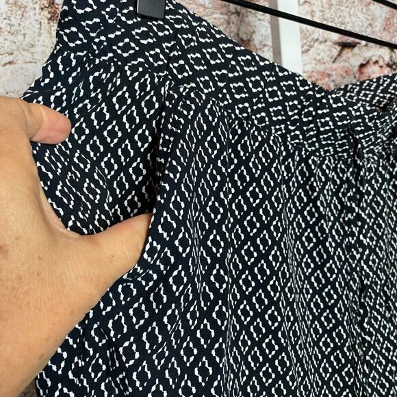 💙5/$15 Old Navy Women's Loose Fit Dress Pant Medium - Picture 4 of 5